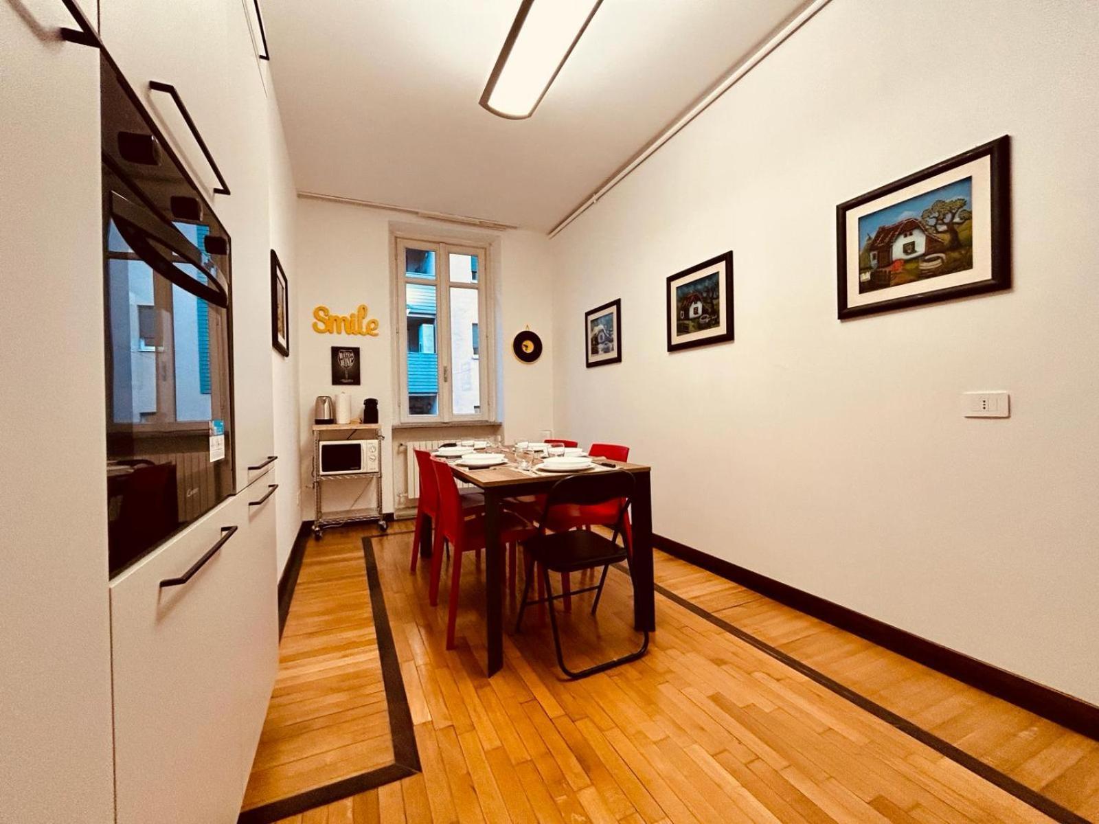 Kibilu - Via Medaglie D'Oro Centro Citta Con Parcheggio Apartment Varese Exterior photo