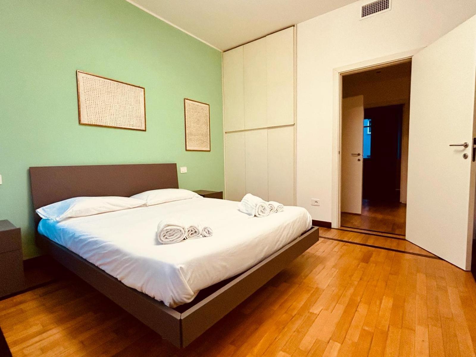 Kibilu - Via Medaglie D'Oro Centro Citta Con Parcheggio Apartment Varese Exterior photo